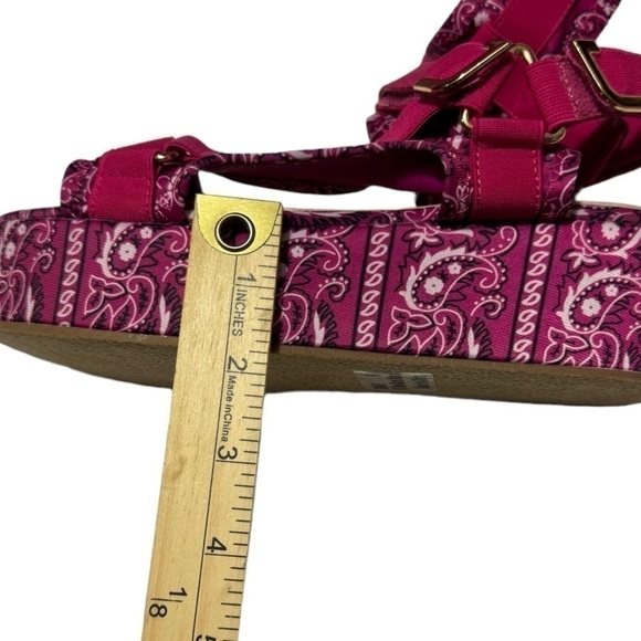 Fuchsia Paisley Platform Sandal Velcro Ankle Strap Open Toe women’s 6 Pazzle MIA - Picture 13 of 16